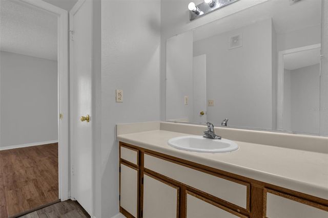 1089 S HIAWASSEE ROAD 324, Orlando, FL 32835