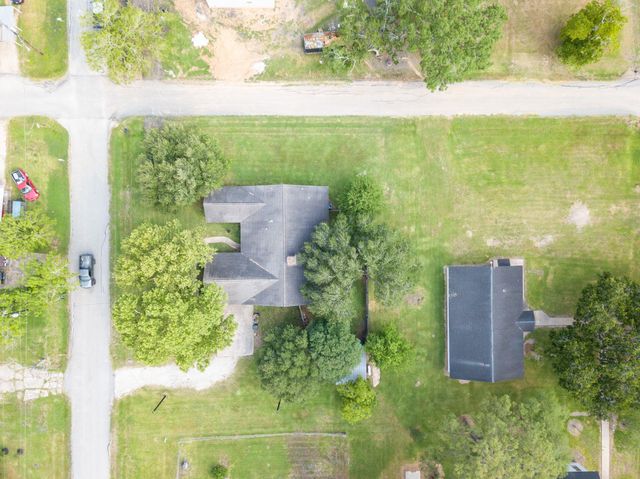 330 N 4th Street, Beasley, TX 77417