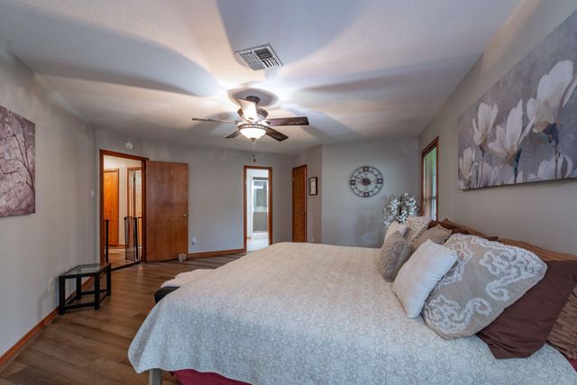 330 N 4th Street, Beasley, TX 77417