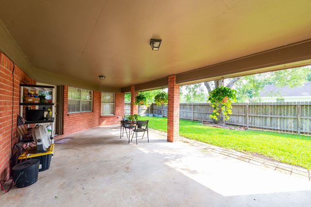 330 N 4th Street, Beasley, TX 77417