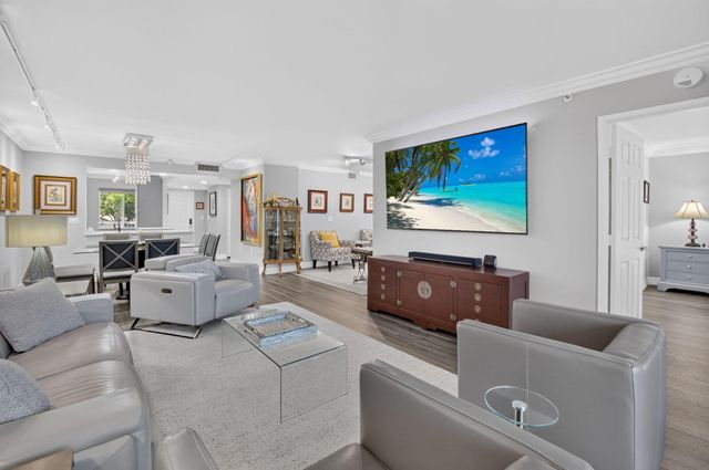 14111 Royal Vista Drive 207, Delray Beach, FL 33484