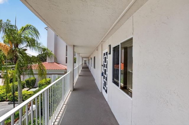 14111 Royal Vista Drive 207, Delray Beach, FL 33484