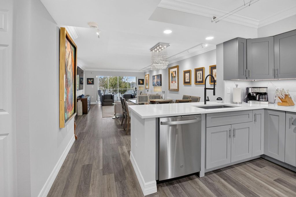 14111 Royal Vista Drive 207, Delray Beach, FL 33484