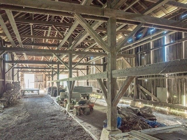 115 West St, Hadley, MA 01035