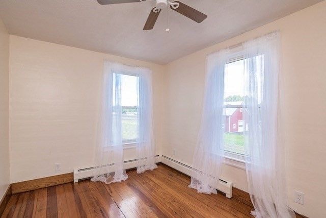 115 West St, Hadley, MA 01035