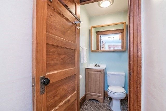 115 West St, Hadley, MA 01035
