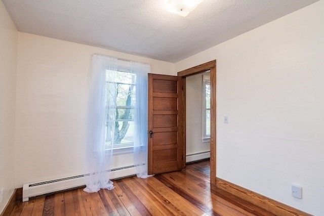 115 West St, Hadley, MA 01035