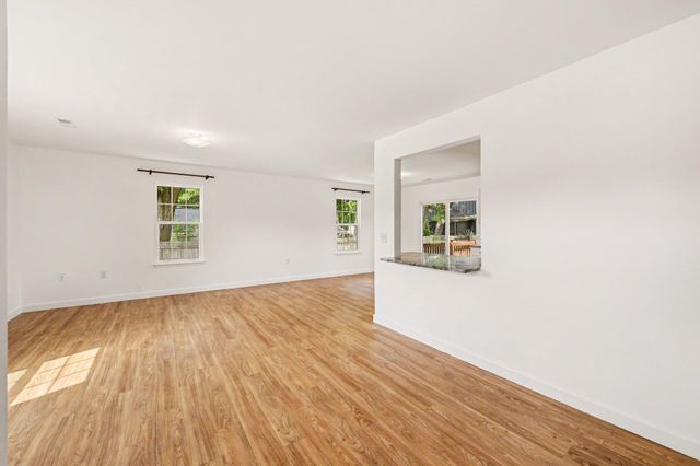 1006 Fiall Street, Charleston, SC 29407