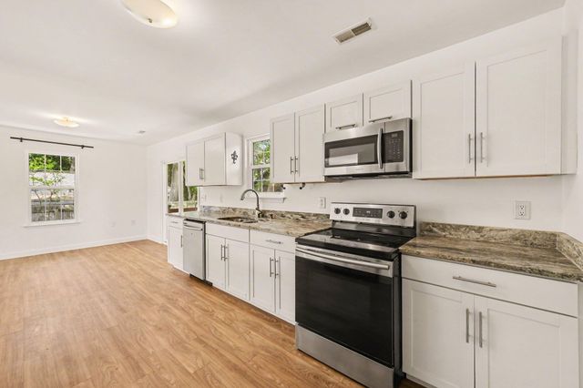 1006 Fiall Street, Charleston, SC 29407
