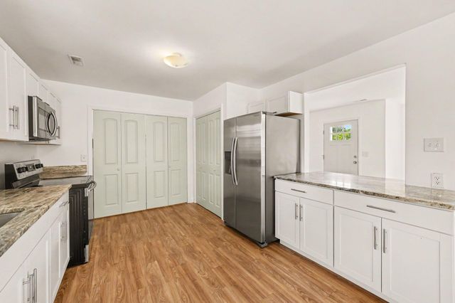 1006 Fiall Street, Charleston, SC 29407