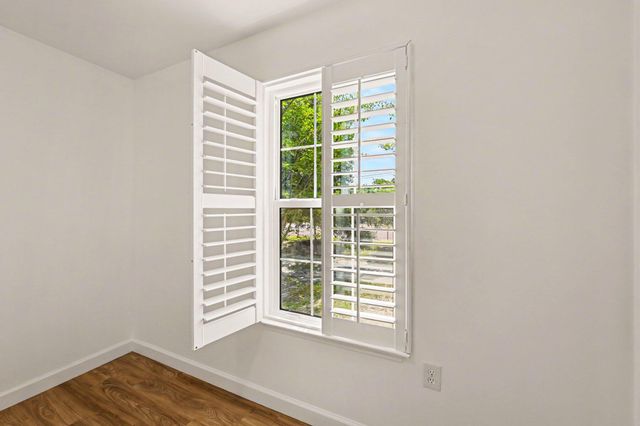 1006 Fiall Street, Charleston, SC 29407