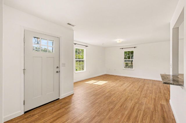 1006 Fiall Street, Charleston, SC 29407