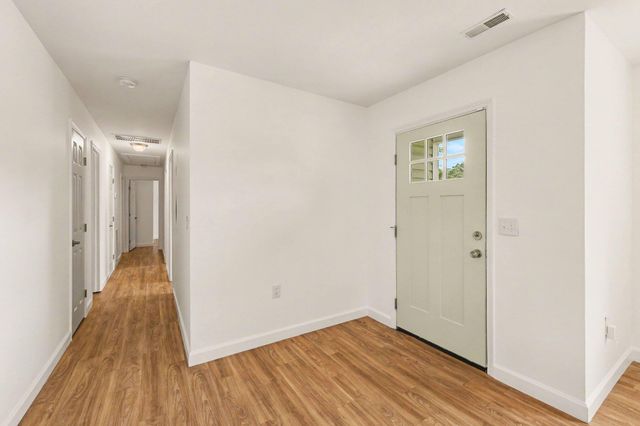 1006 Fiall Street, Charleston, SC 29407