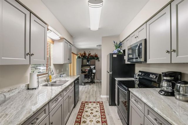 11253 S APOPKA VINELAND ROAD, Orlando, FL 32836