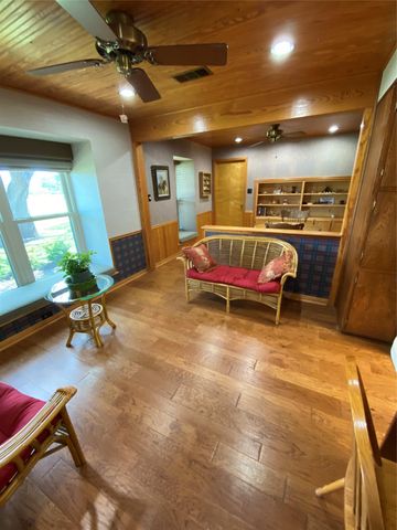 140 Oakridge RD, Georgetown, TX 78628