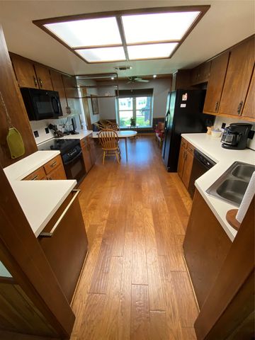 140 Oakridge RD, Georgetown, TX 78628