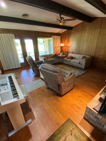 140 Oakridge RD, Georgetown, TX 78628