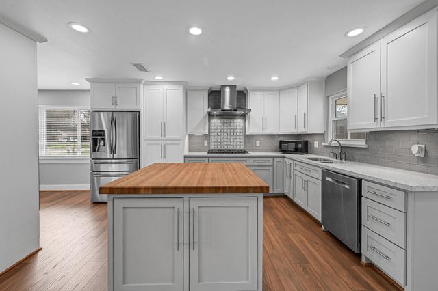 4738 Whispering Falls Drive, Houston, TX 77084