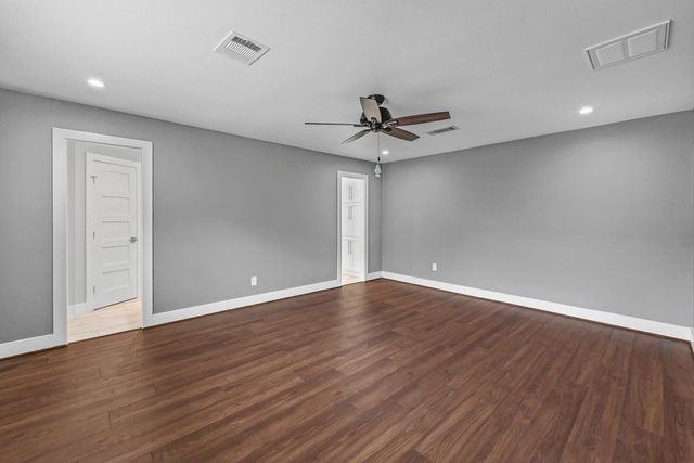 4738 Whispering Falls Drive, Houston, TX 77084