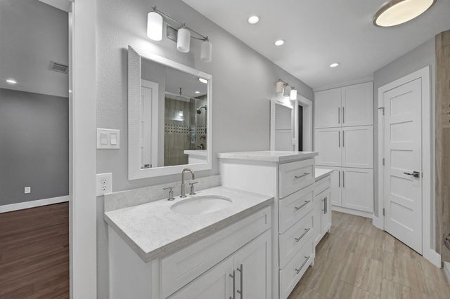 4738 Whispering Falls Drive, Houston, TX 77084