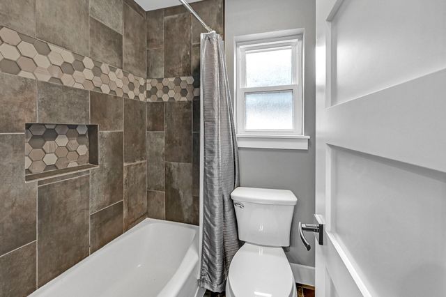 4738 Whispering Falls Drive, Houston, TX 77084