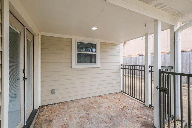 4738 Whispering Falls Drive, Houston, TX 77084