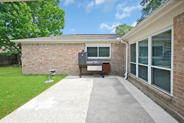 4738 Whispering Falls Drive, Houston, TX 77084