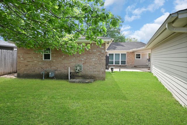 4738 Whispering Falls Drive, Houston, TX 77084