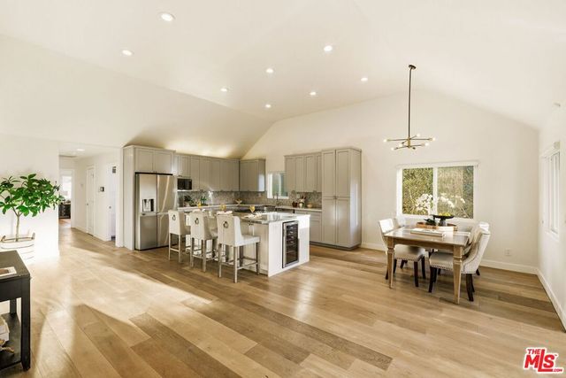 1026 S Windsor Boulevard, Los Angeles, CA 90019