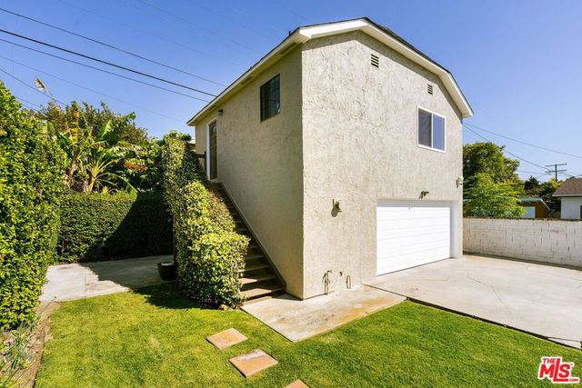 1026 S Windsor Boulevard, Los Angeles, CA 90019