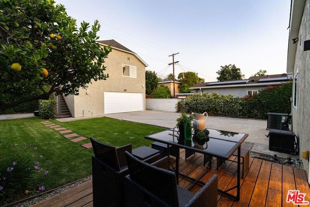 1026 S Windsor Boulevard, Los Angeles, CA 90019