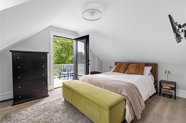 126 Second Street, Newport, RI 02840