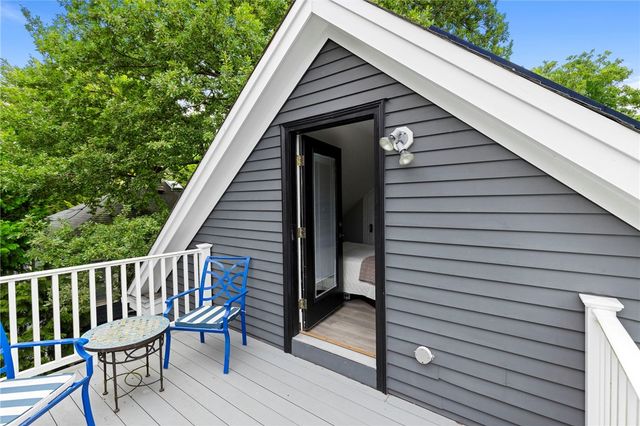 126 Second Street, Newport, RI 02840