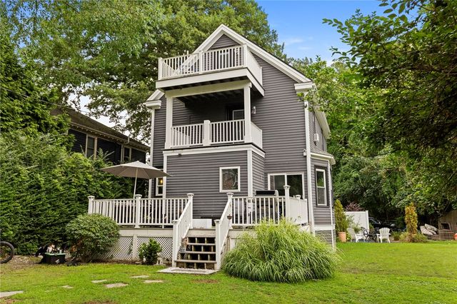 126 Second Street, Newport, RI 02840