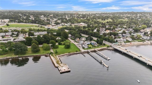 126 Second Street, Newport, RI 02840