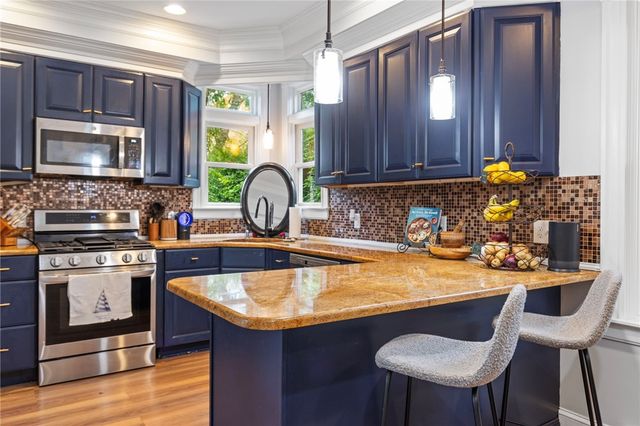 126 Second Street, Newport, RI 02840