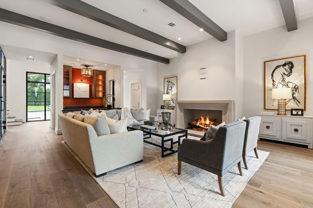 827 Rocky River Road, Houston, TX 77056