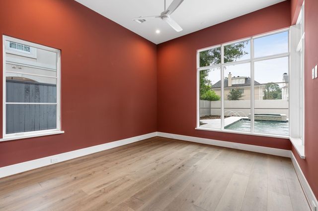 827 Rocky River Road, Houston, TX 77056
