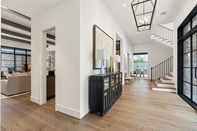 827 Rocky River Road, Houston, TX 77056