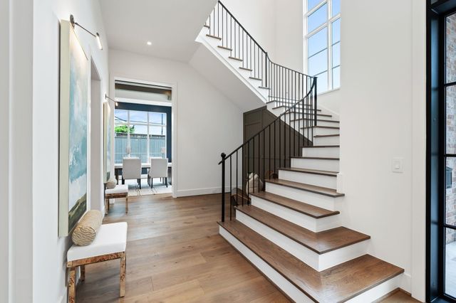 827 Rocky River Road, Houston, TX 77056