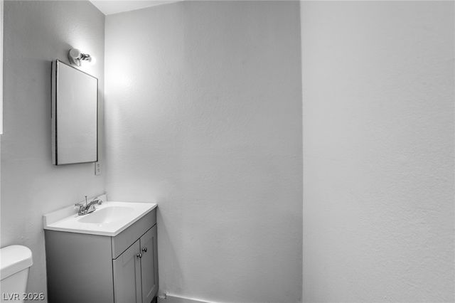 4770 Topaz Street 14, Las Vegas, NV 89121