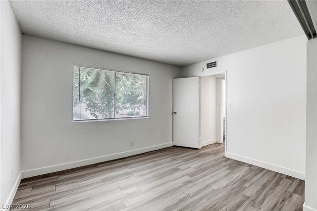 4770 Topaz Street 14, Las Vegas, NV 89121