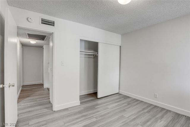 4770 Topaz Street 14, Las Vegas, NV 89121