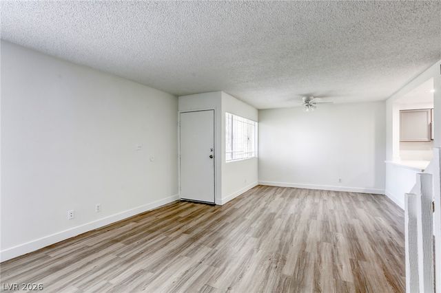 4770 Topaz Street 14, Las Vegas, NV 89121