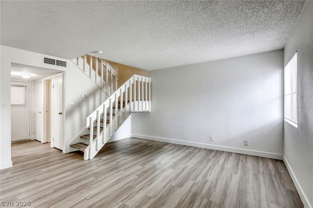 4770 Topaz Street 14, Las Vegas, NV 89121
