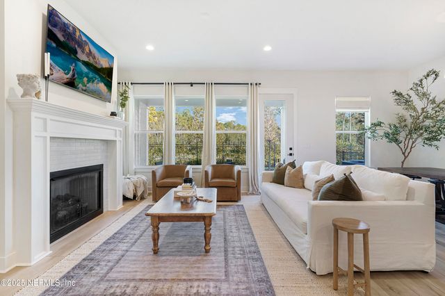 38 SOMERVILLE Drive, Ponte Vedra, FL 32081