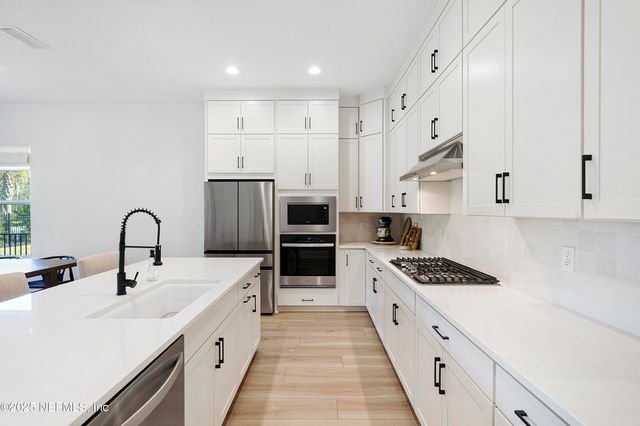 38 SOMERVILLE Drive, Ponte Vedra, FL 32081