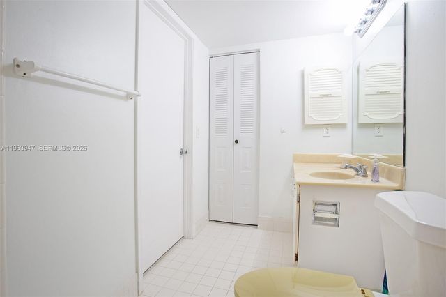 1301 SW 135th Terrace 413J, Pembroke Pines, FL 33027