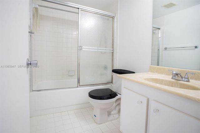 1301 SW 135th Terrace 413J, Pembroke Pines, FL 33027