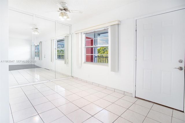 1301 SW 135th Terrace 413J, Pembroke Pines, FL 33027